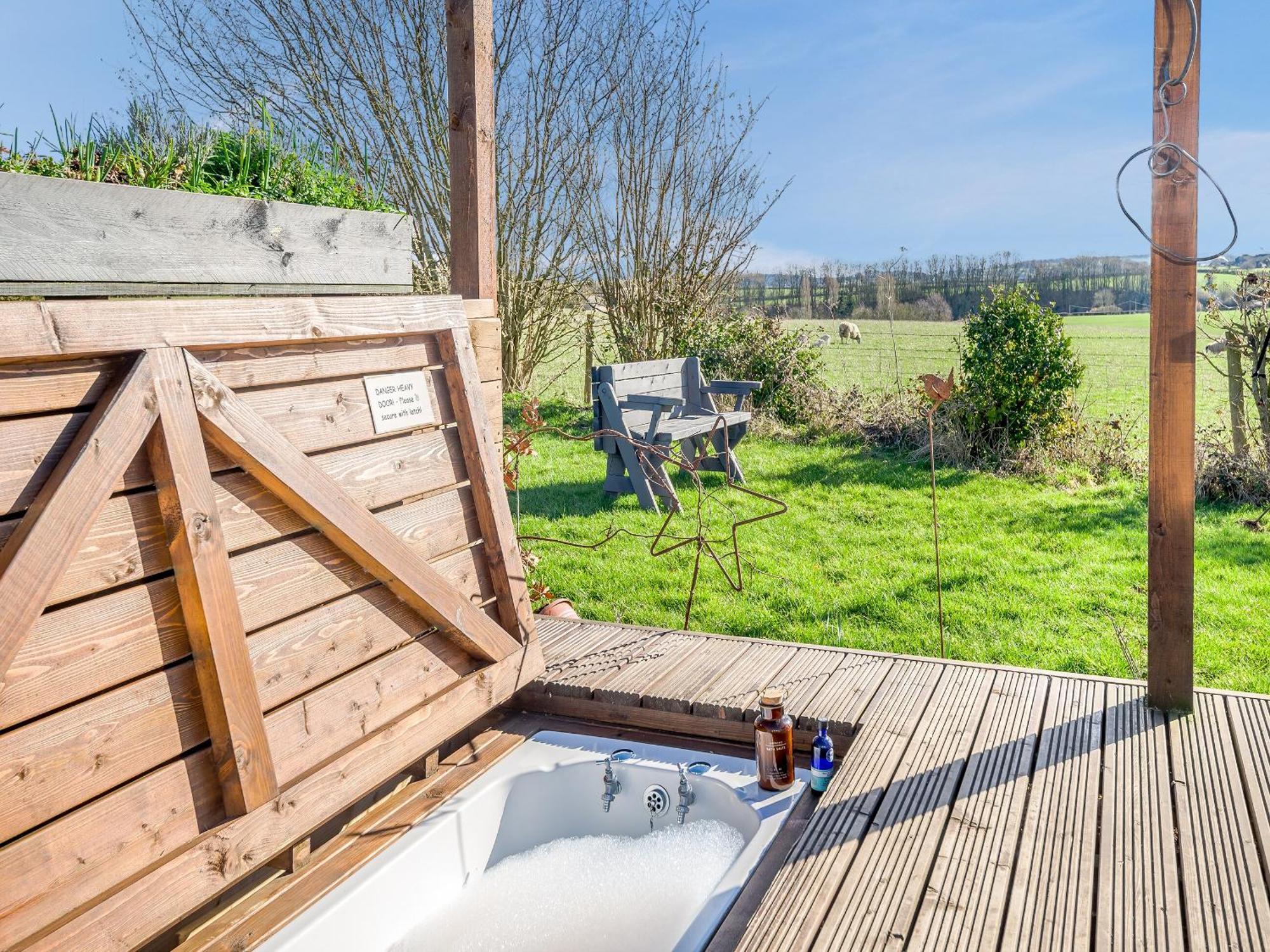 Marilyn Meadows Villa St Weonards Luaran gambar